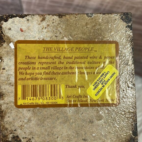 Mexican Handcrafted,Handpainted Wire and Paper Woman, Vintage - Picture 4 of 8